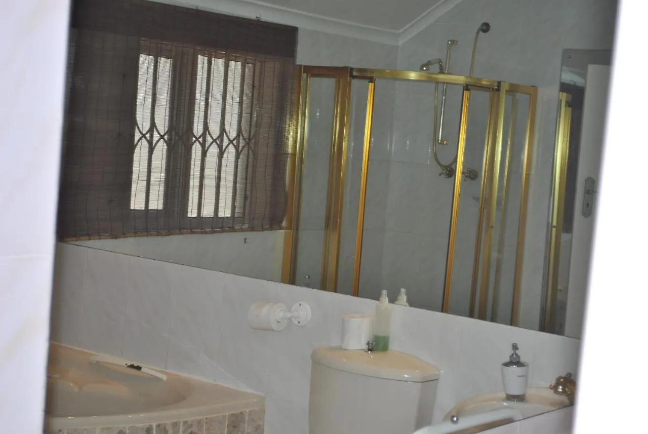Lagoon Lodge Bloubergstrand 3*,  Sudafrica